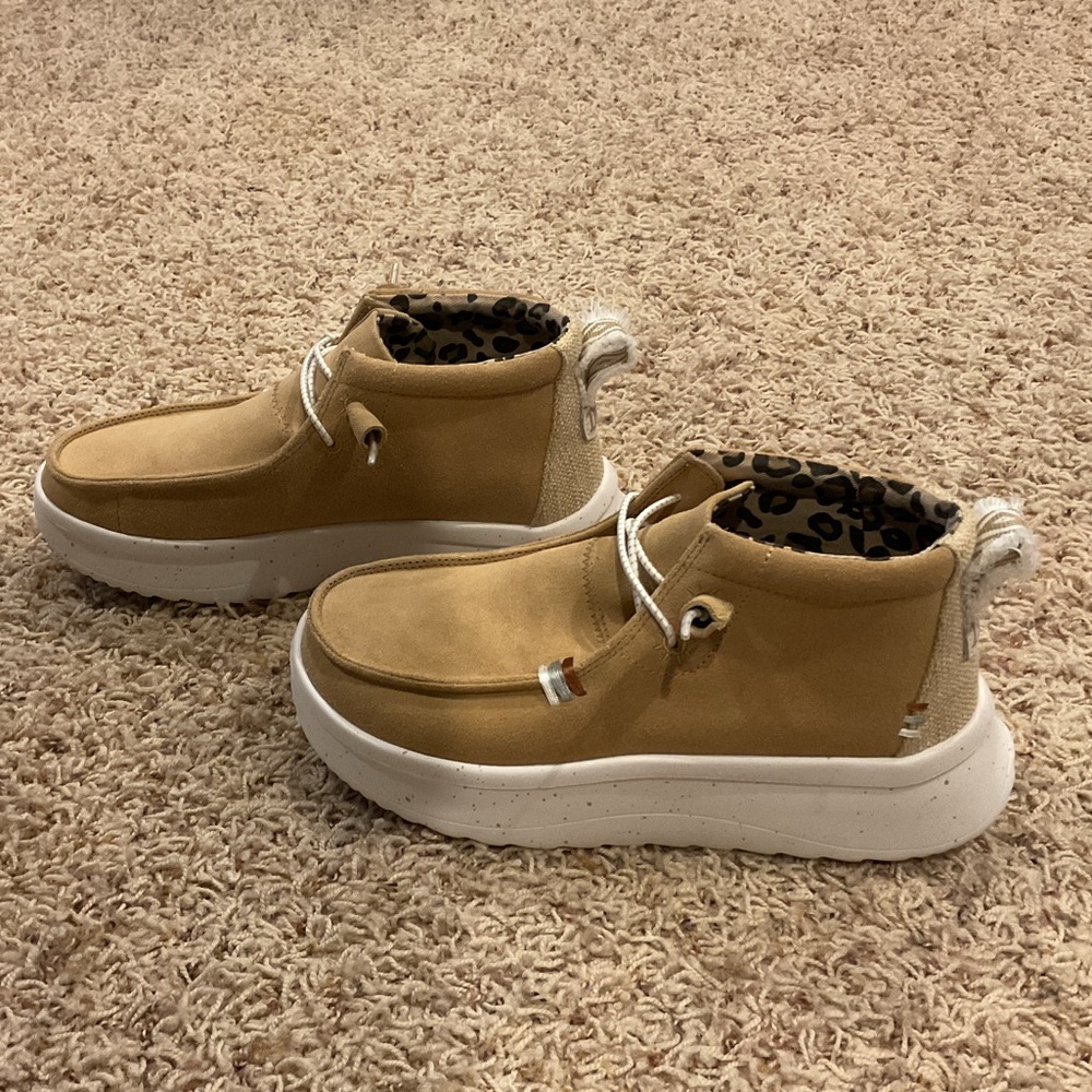 Hey Dude Wendy Peak Hi Suede